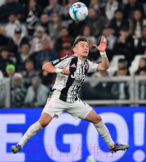 意媒:巴斯克斯要求500万欧年薪 尤文米兰无法满足 意媒:巴斯克斯要求500万欧年薪 尤文米兰无法满足